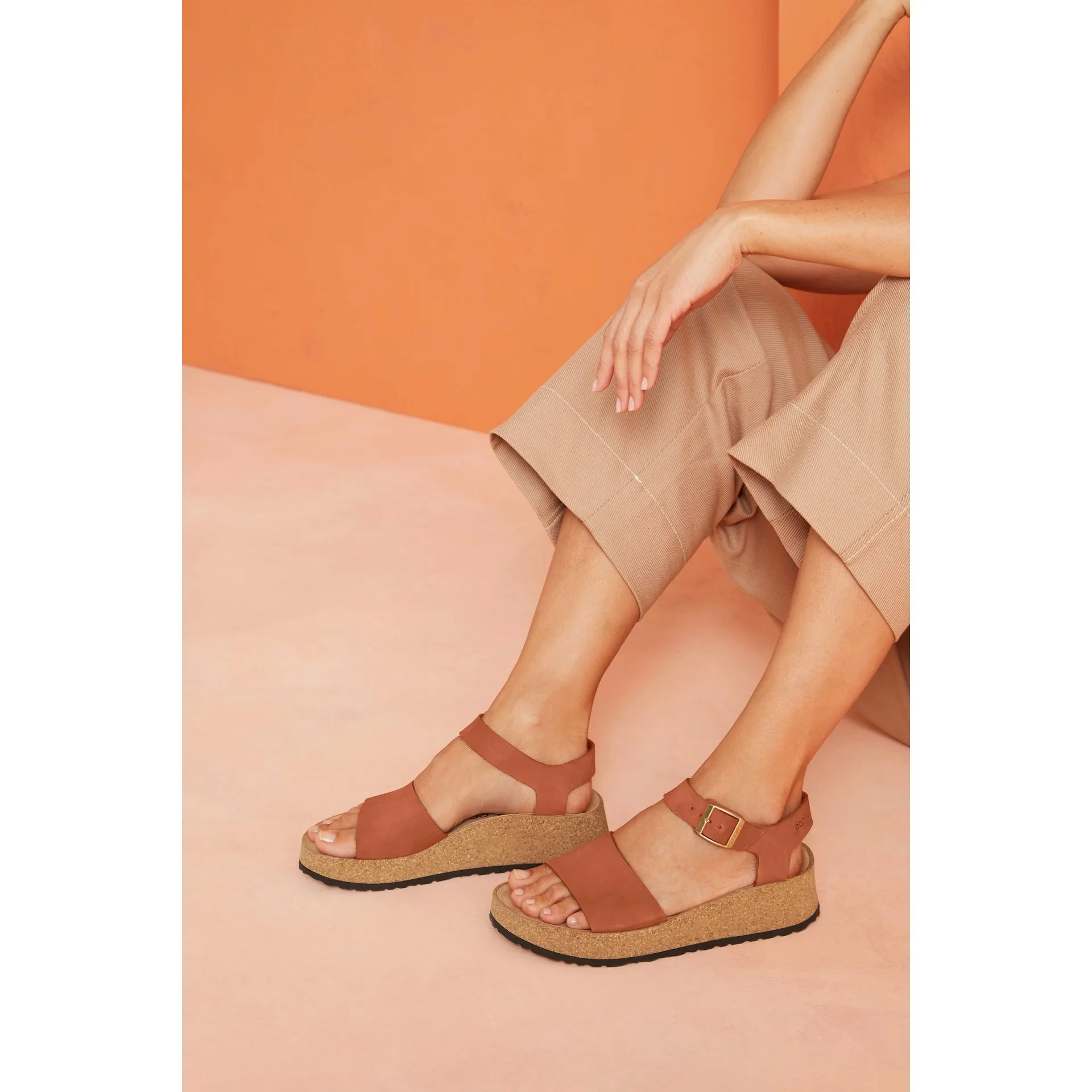 Birkenstock Glenda Nubuck Leather in Pecan